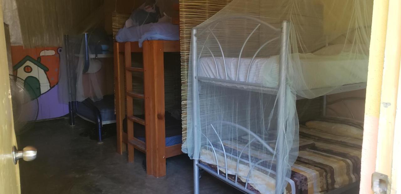 Hostal Y Camping Las G Bacalar Extérieur photo