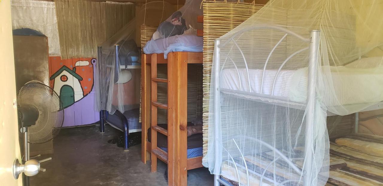 Hostal Y Camping Las G Bacalar Extérieur photo