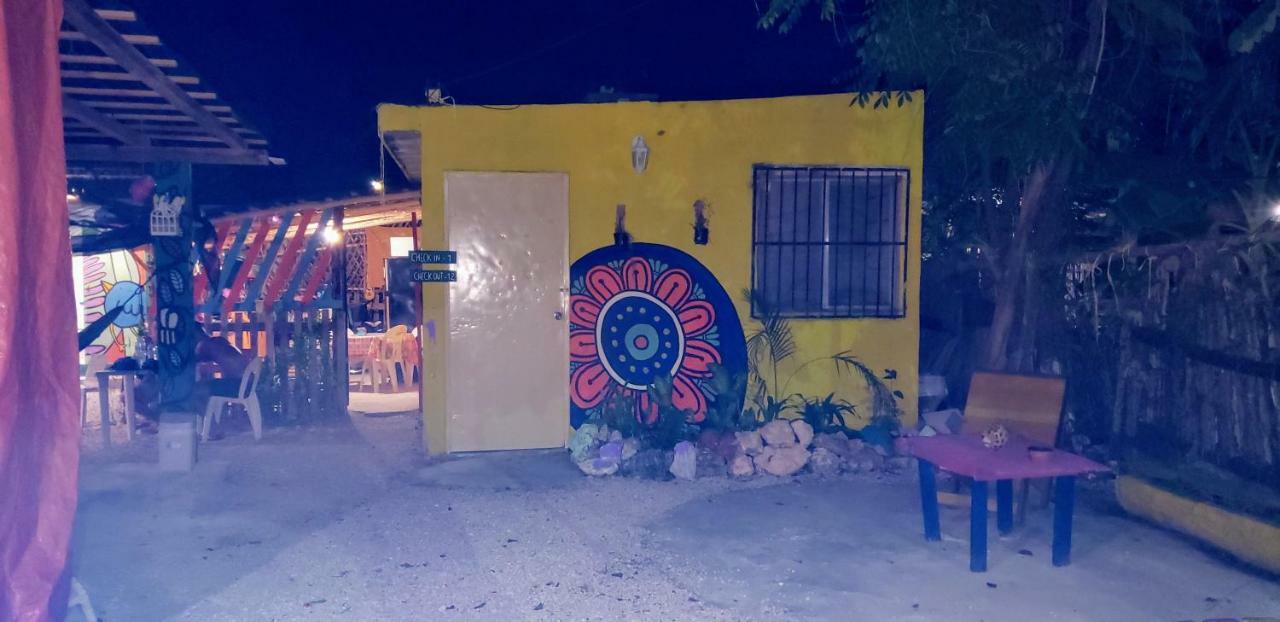 Hostal Y Camping Las G Bacalar Extérieur photo